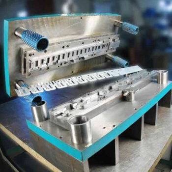 Manufacturing machine