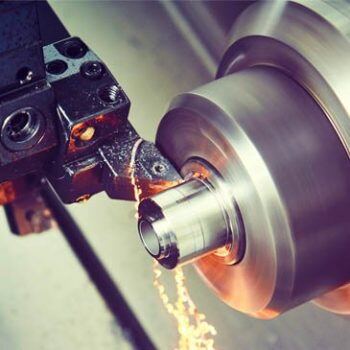 Machine cutting metal